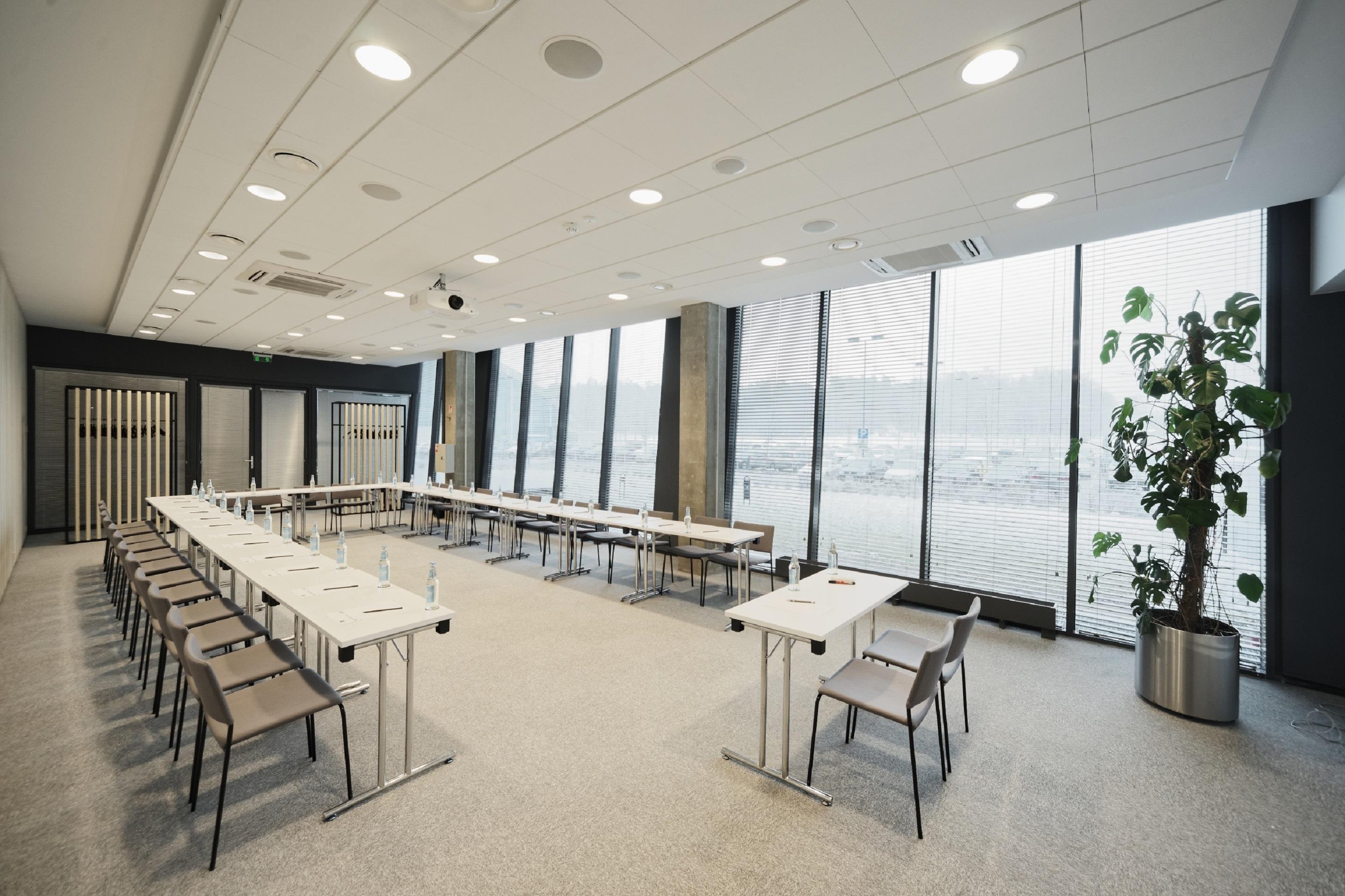 וילנה Urbihop Hotel מראה חיצוני תמונה