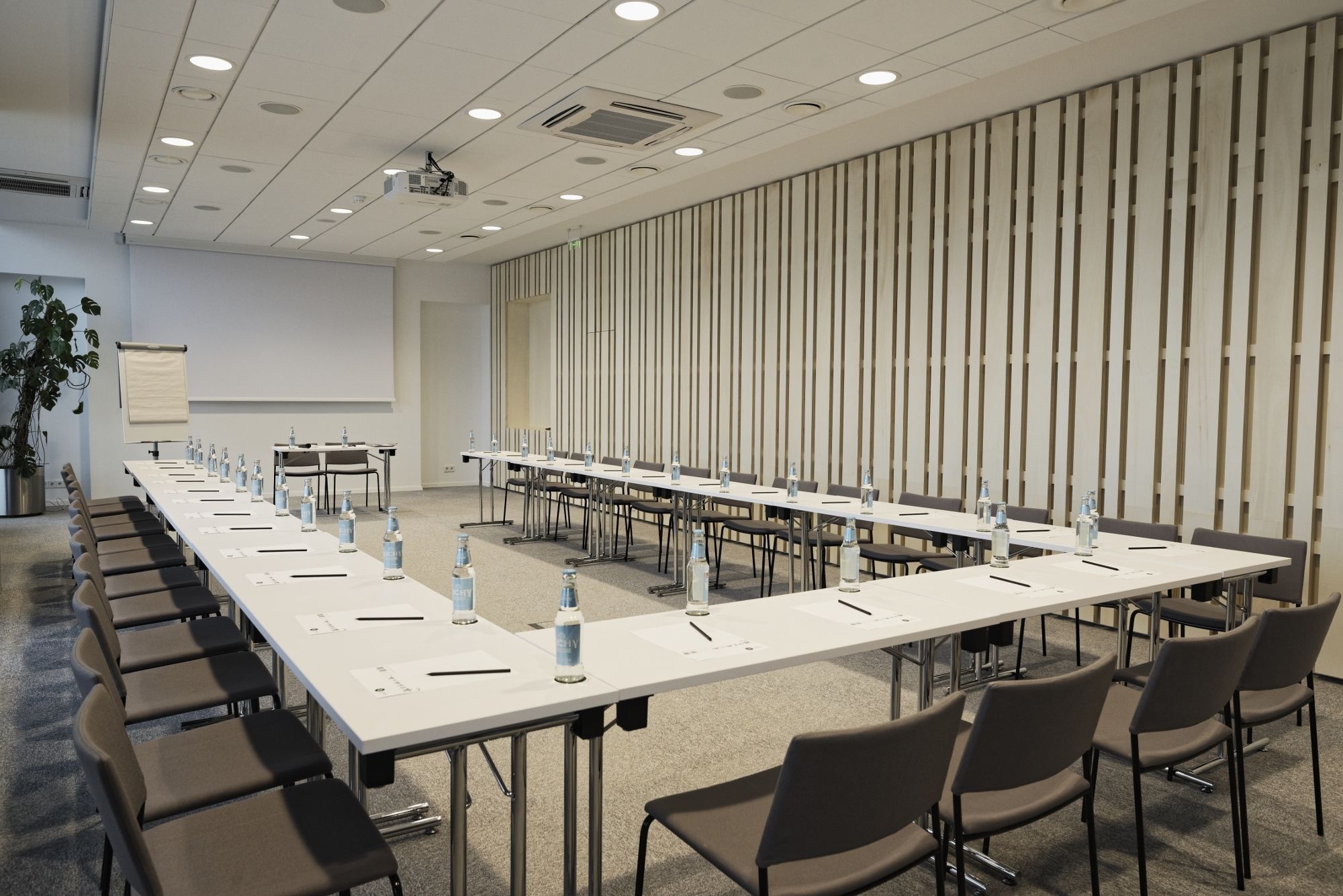 וילנה Urbihop Hotel מראה חיצוני תמונה